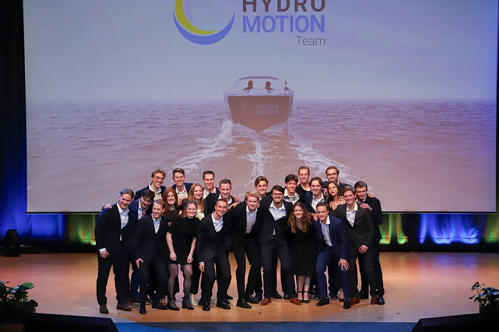 The hydrogen-powered boat journey team